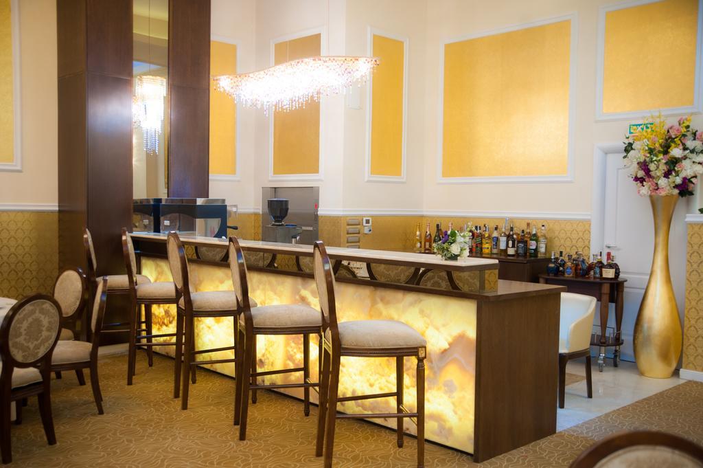 Best Western Hotel Lev Or I Бухарест Экстерьер фото