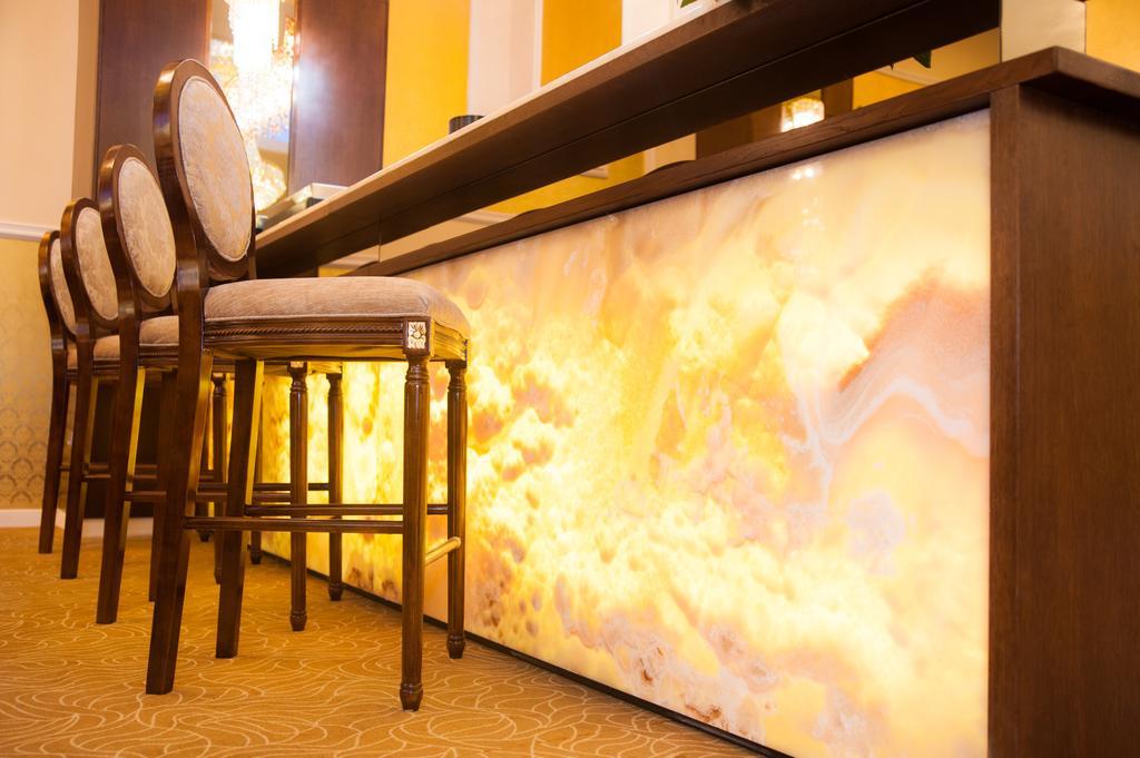 Best Western Hotel Lev Or I Бухарест Экстерьер фото