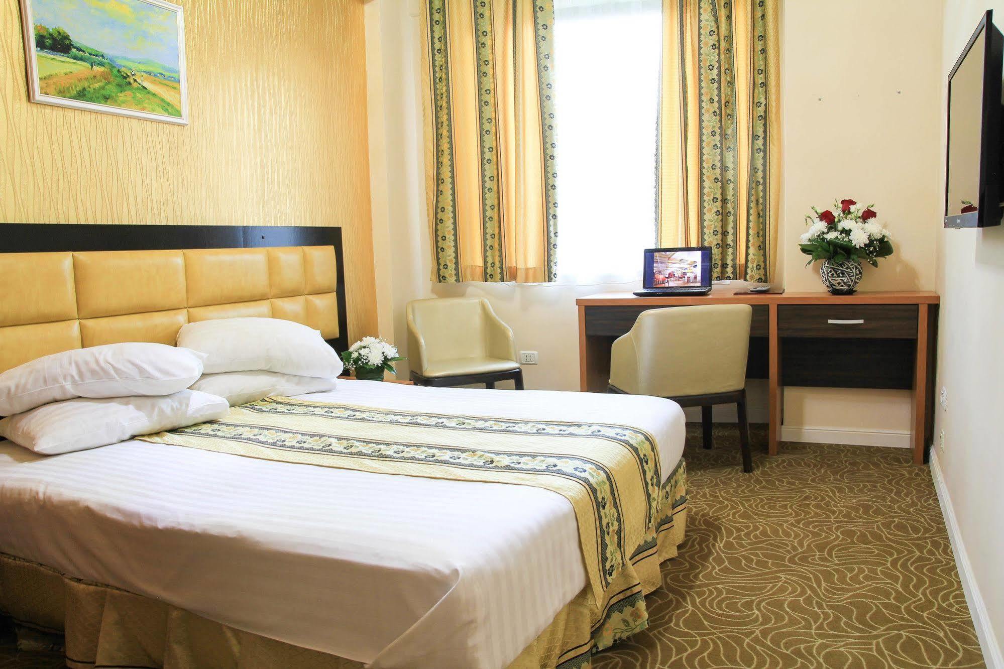 Best Western Hotel Lev Or I Бухарест Экстерьер фото