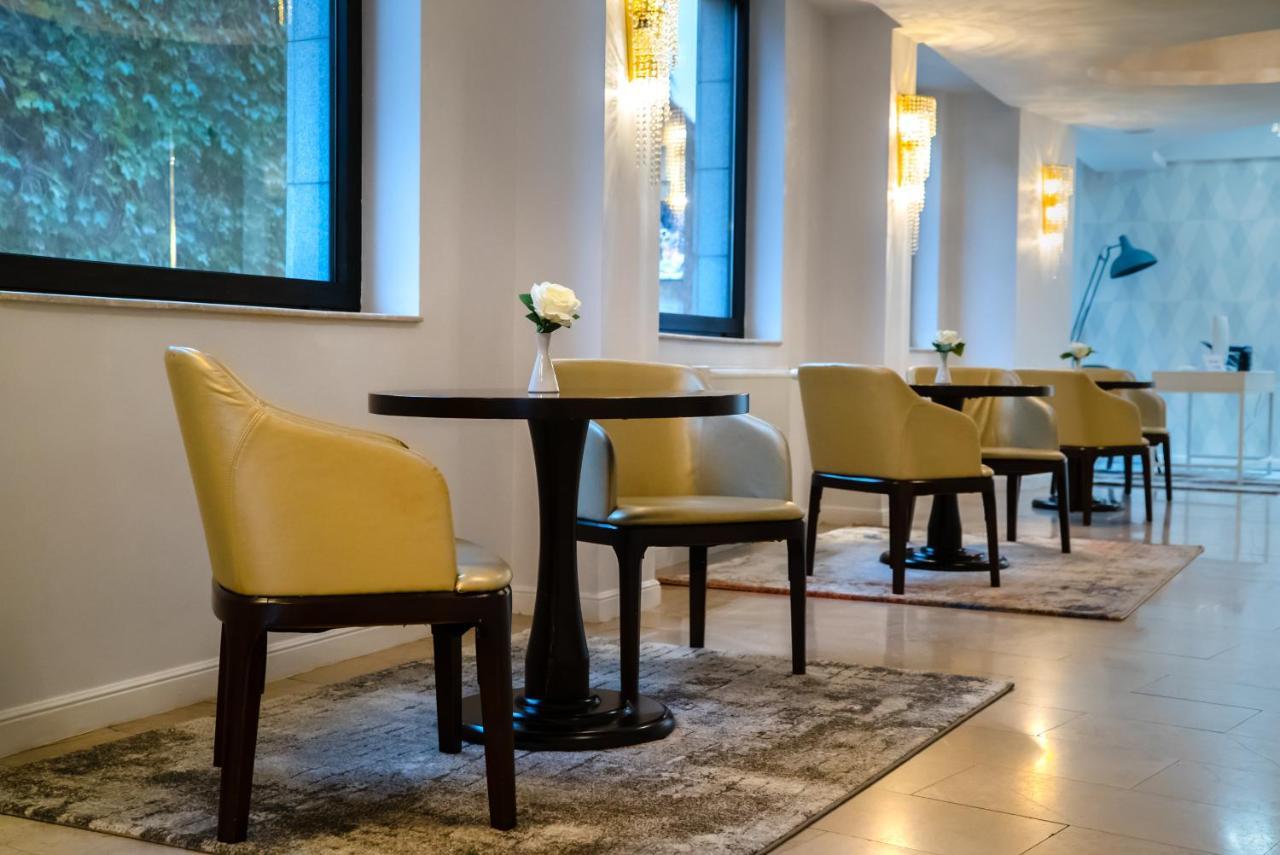 Best Western Hotel Lev Or I Бухарест Экстерьер фото