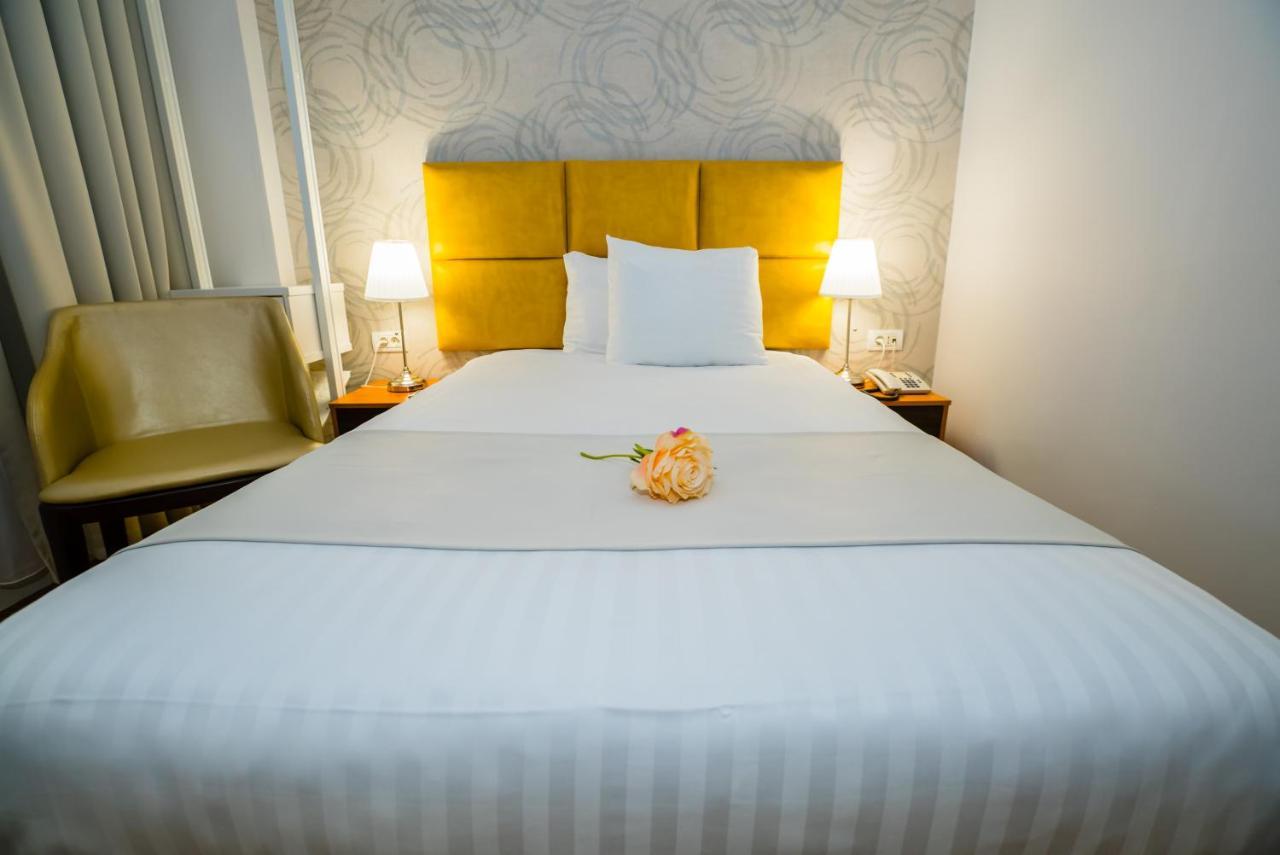 Best Western Hotel Lev Or I Бухарест Экстерьер фото