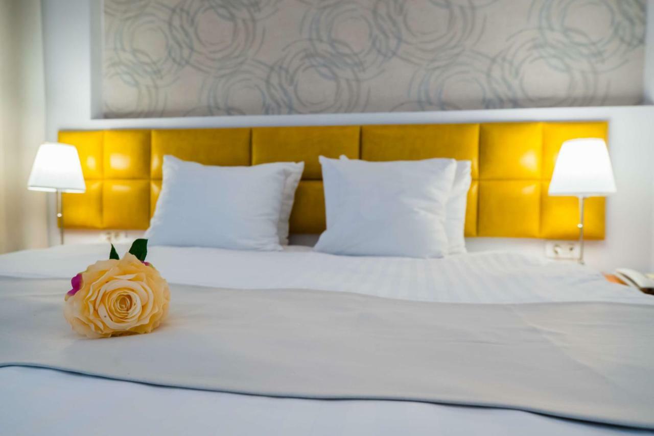 Best Western Hotel Lev Or I Бухарест Экстерьер фото