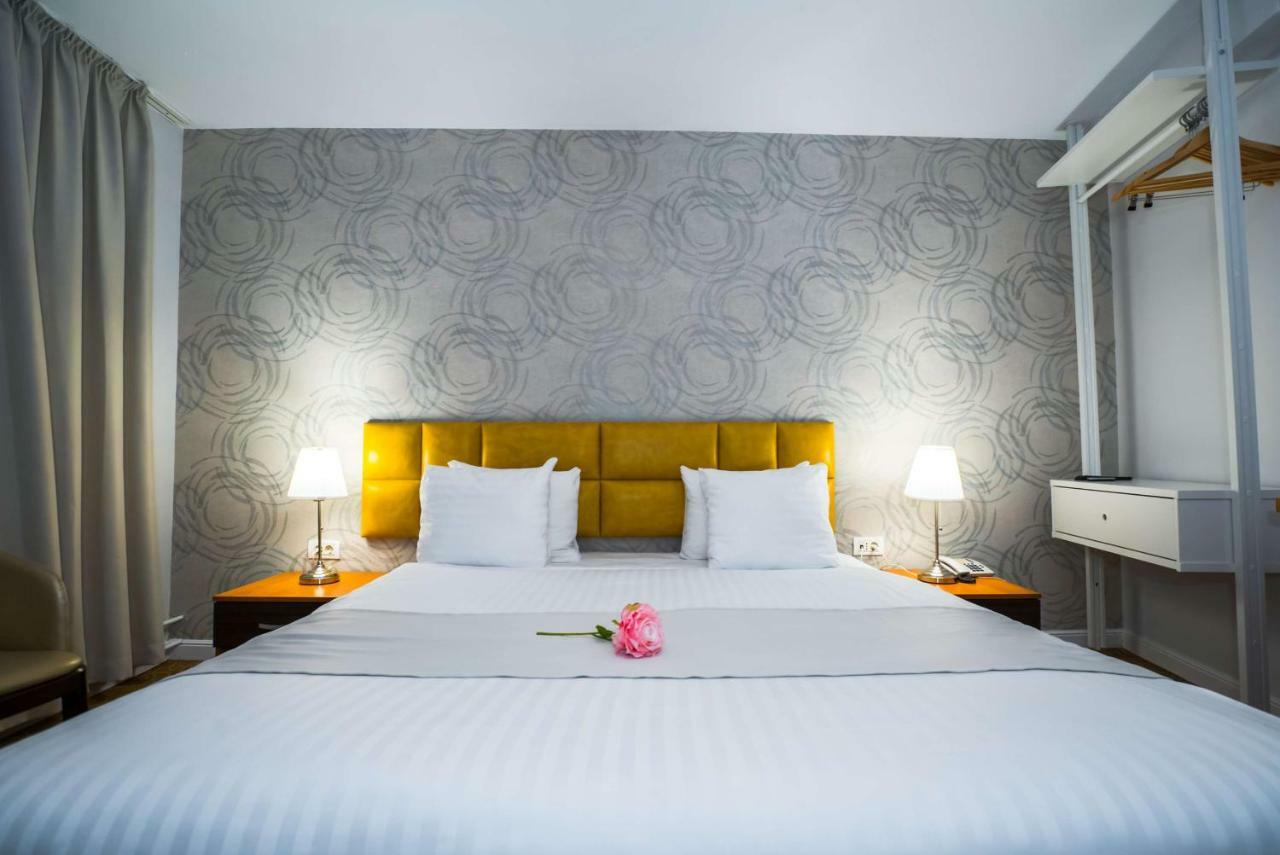 Best Western Hotel Lev Or I Бухарест Экстерьер фото